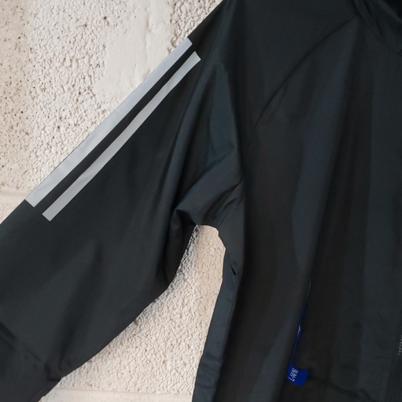 Adidas Boys rain lightweight jacket - Picture 4 of 8